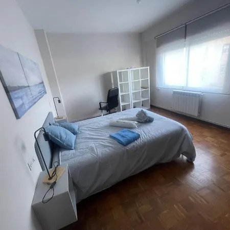 8 Personas En Apartment *